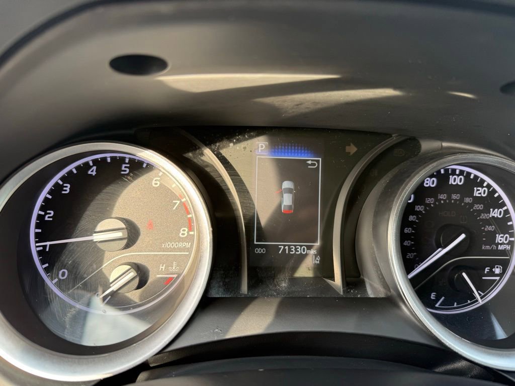 Used 2022 Toyota Camry LE image 21