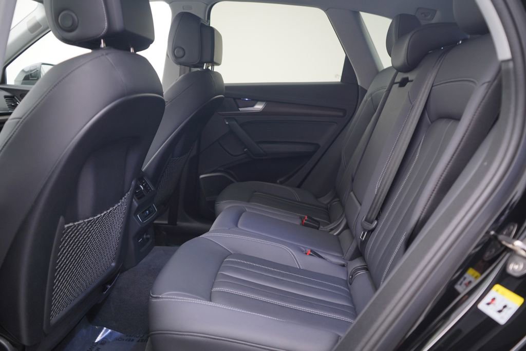 Used 2023 Audi Q5 2.0T Premium Plus w/ Premium Plus Package image 7