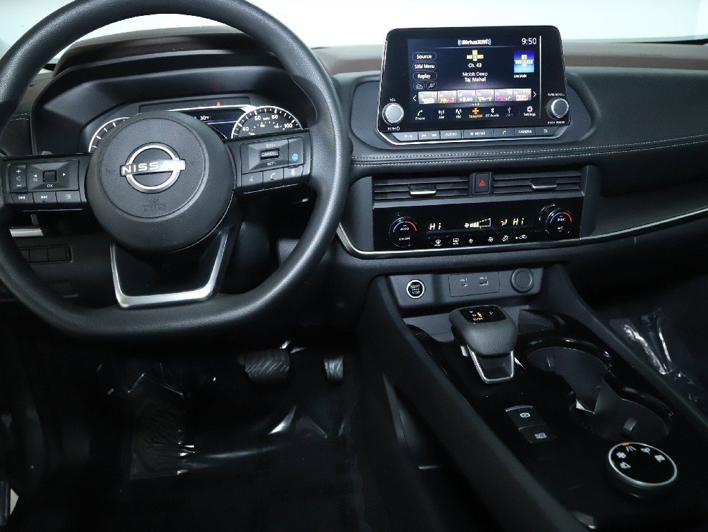 Certified 2023 Nissan Rogue SV image 28