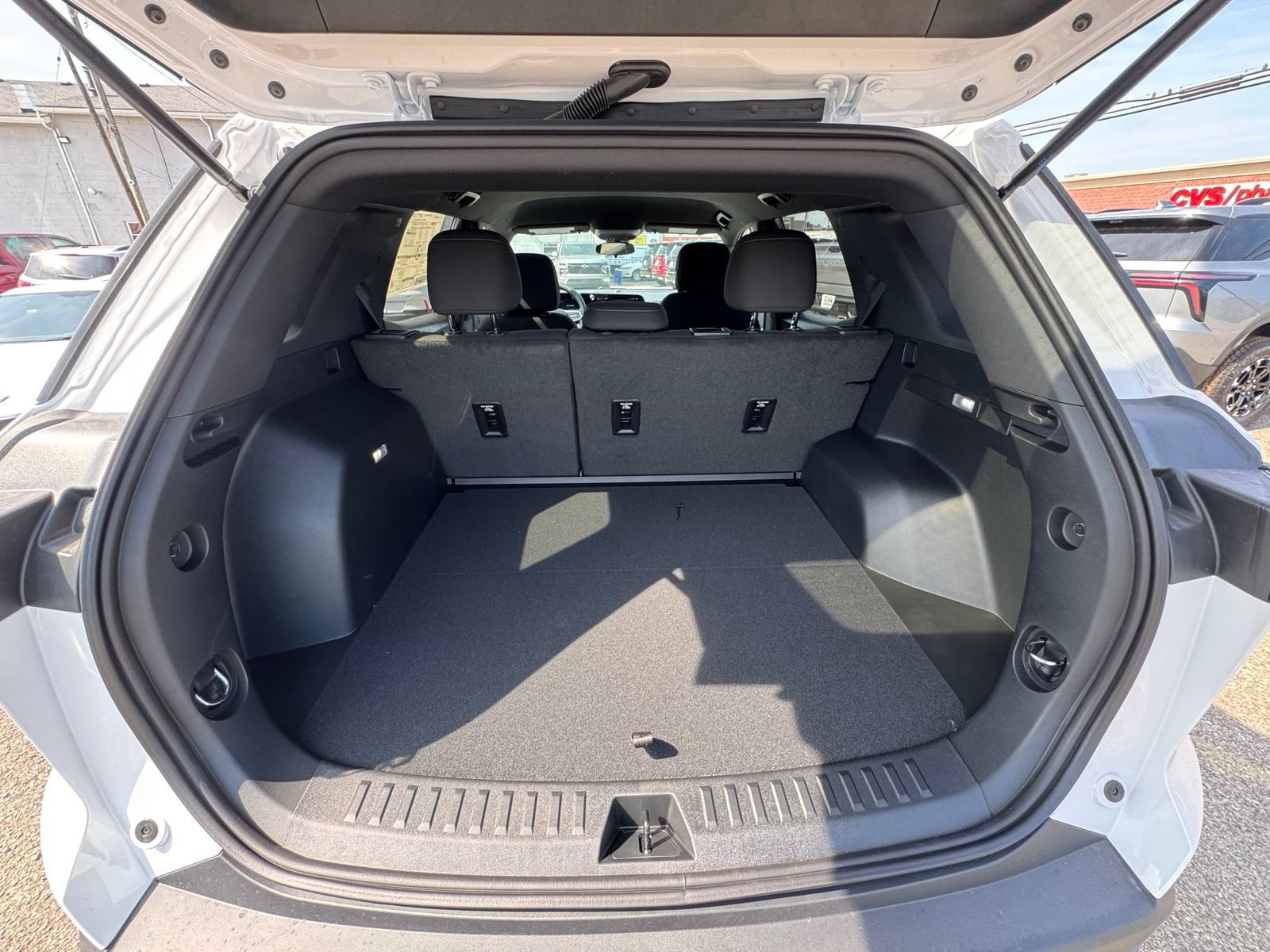 New 2027 Chevrolet Equinox LT AWD/4WD image 28