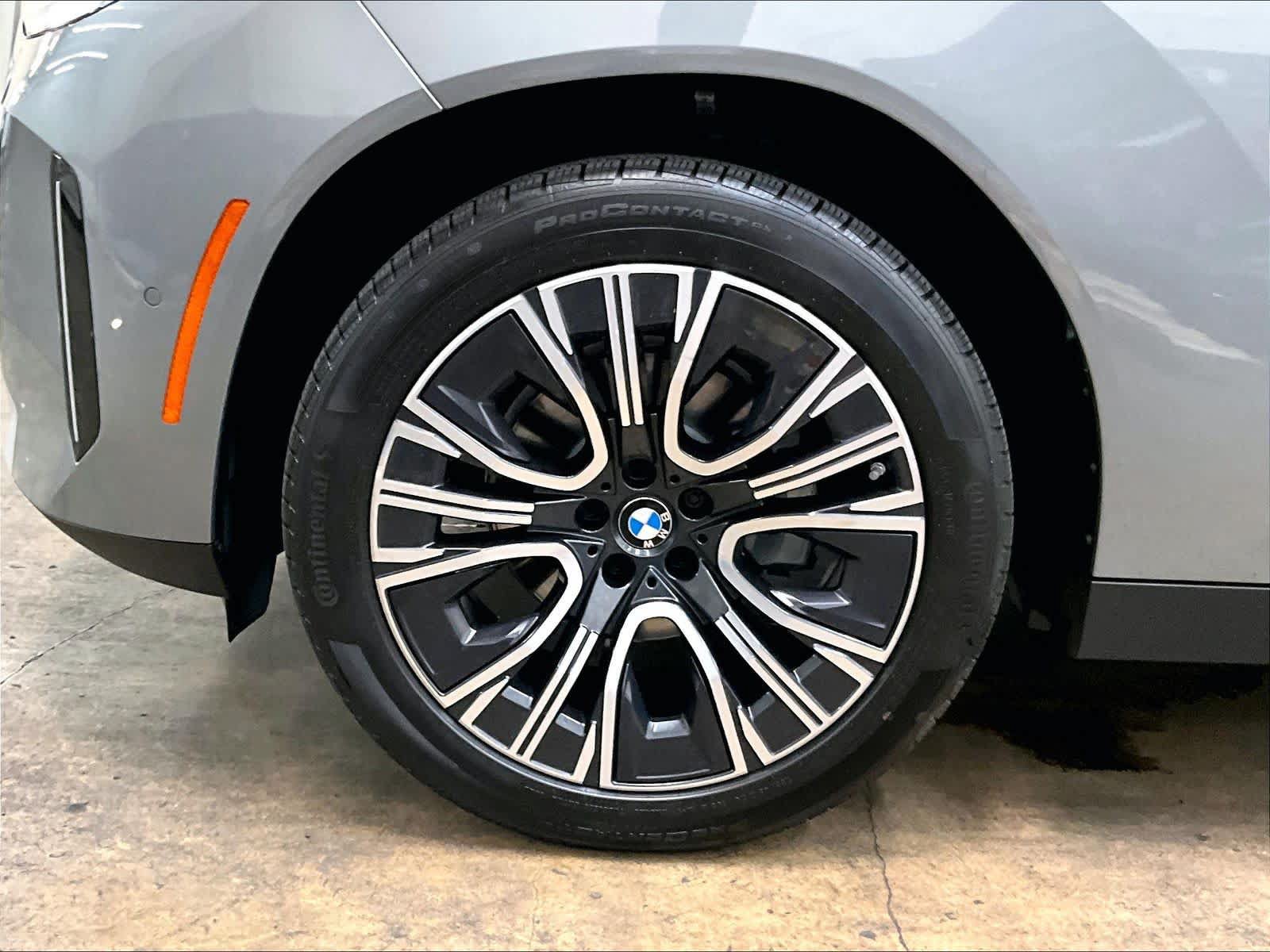 Used 2026 BMW X3 xDrive30i w/ Premium Package AWD/4WD image 12