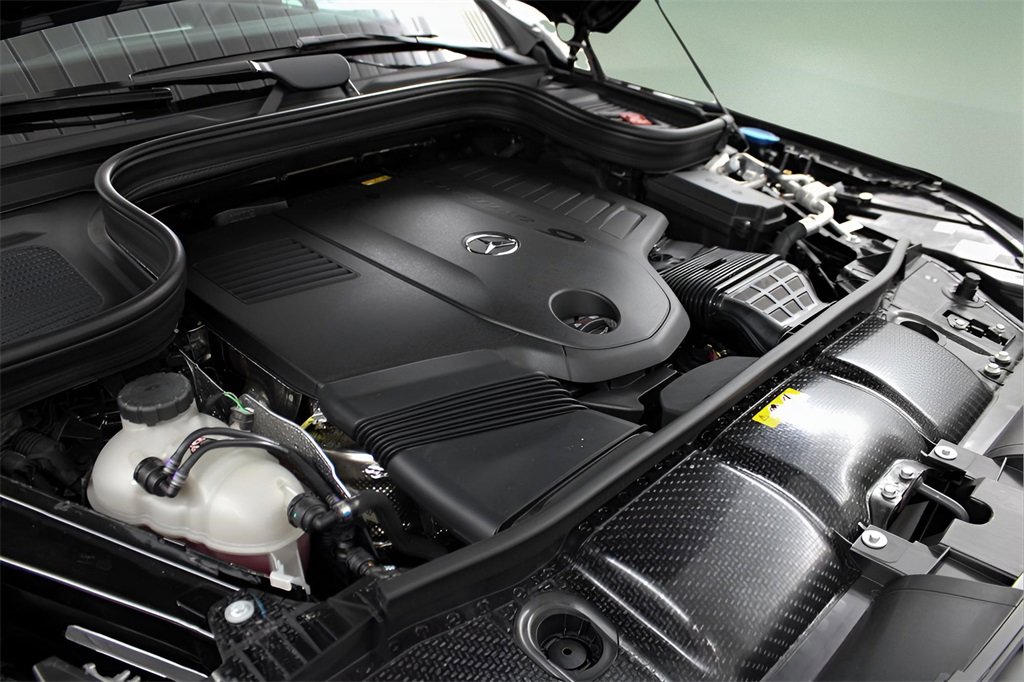 Used 2025 Mercedes-Benz GLS 450 4MATIC image 25