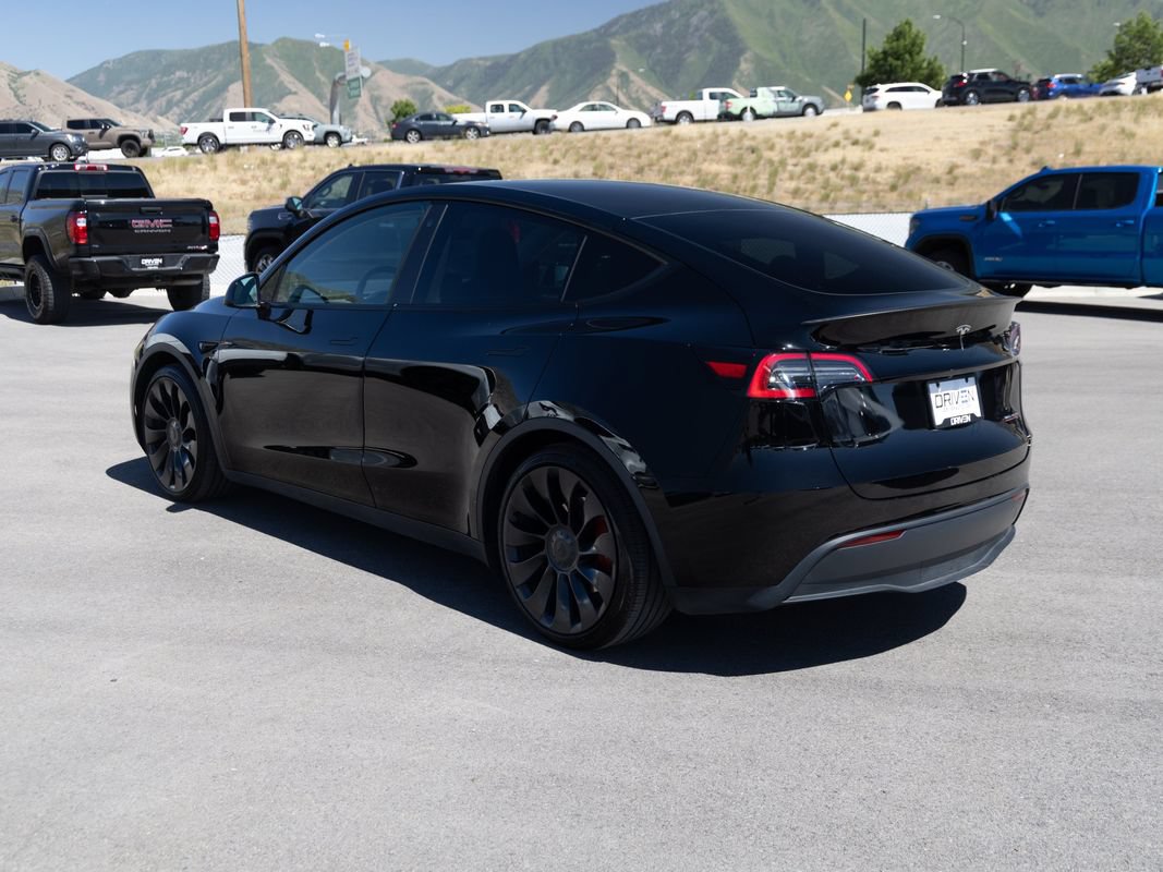Used 2023 Tesla Model Y Performance AWD/4WD image 5