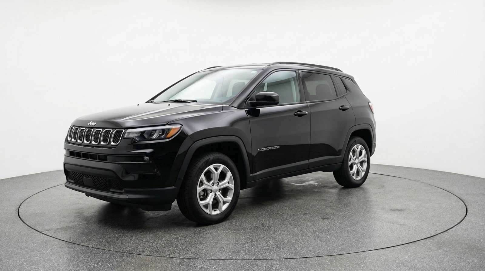 Used 2025 Jeep Compass Latitude image 3