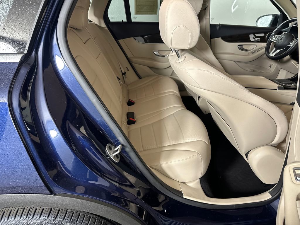 Used 2022 Mercedes-Benz GLC 300 w/ Premium Package Lite image 17