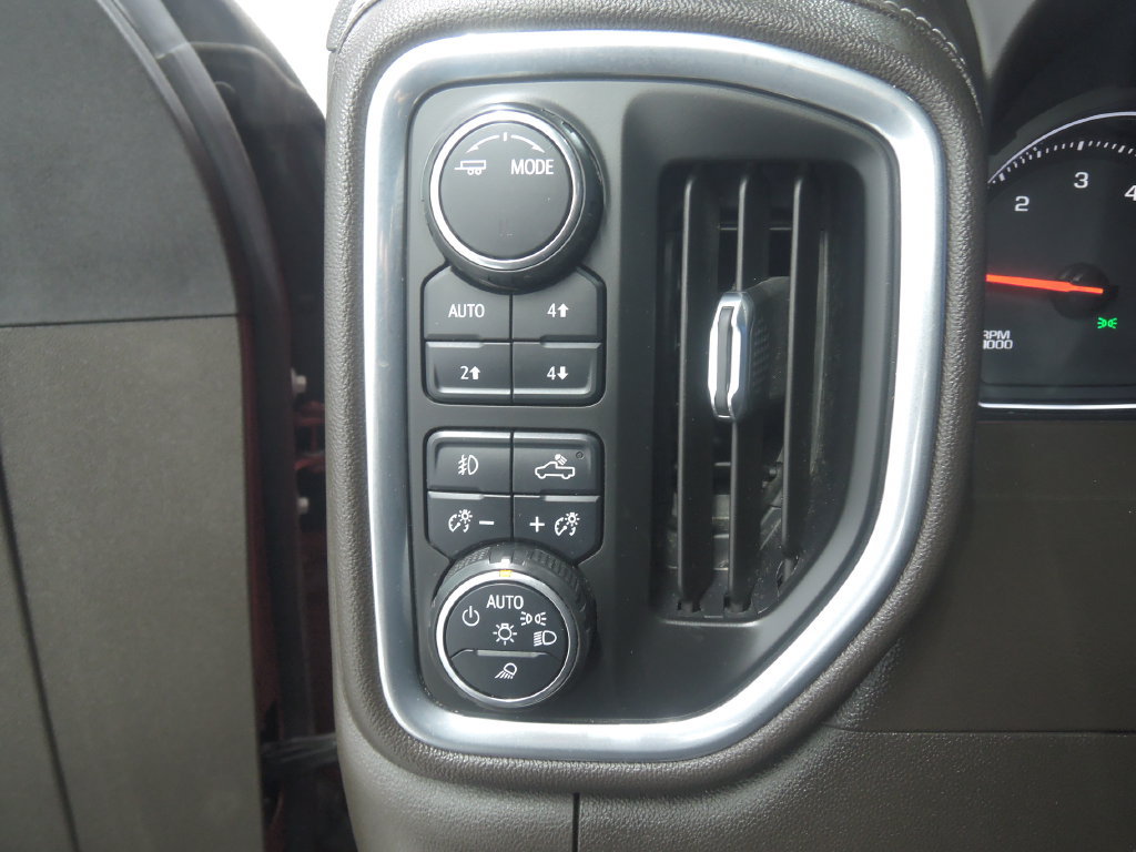 Used 2020 Chevrolet Silverado 2500 LTZ w/ LTZ Plus Package AWD/4WD image 26