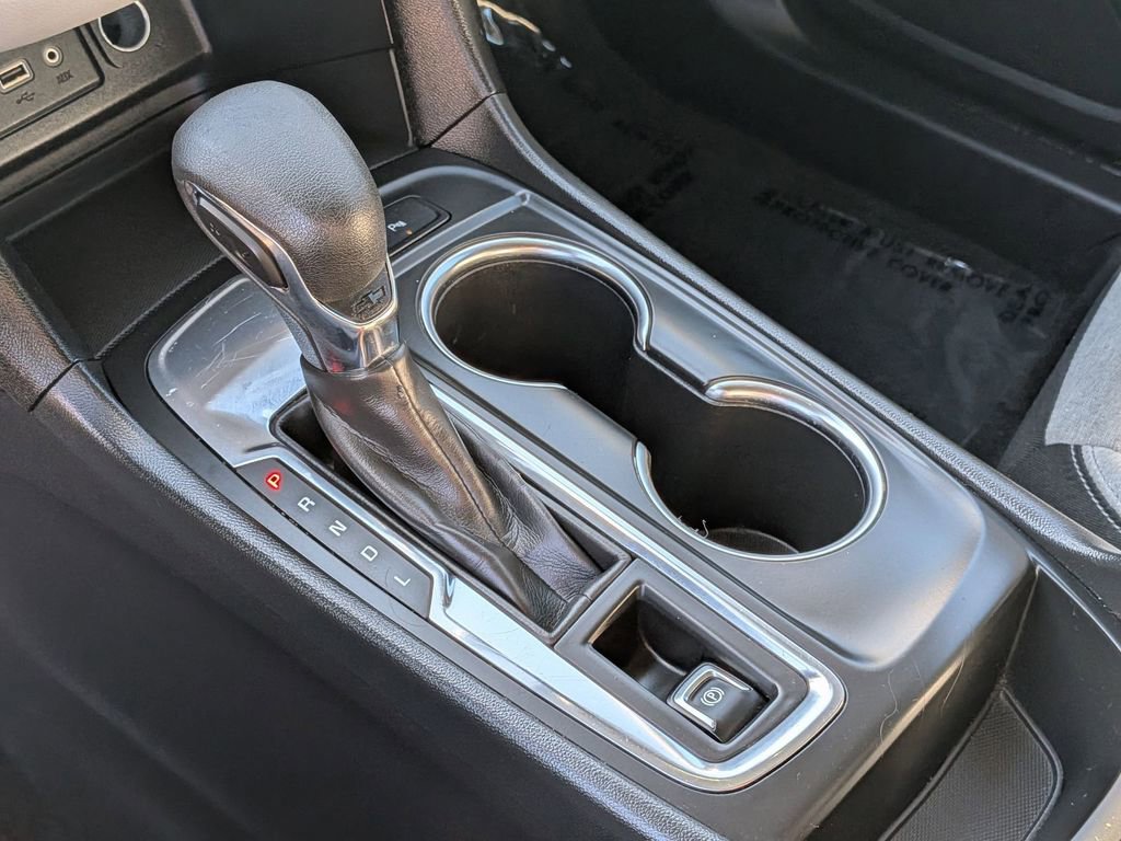 Used 2024 Chevrolet Equinox LT image 20