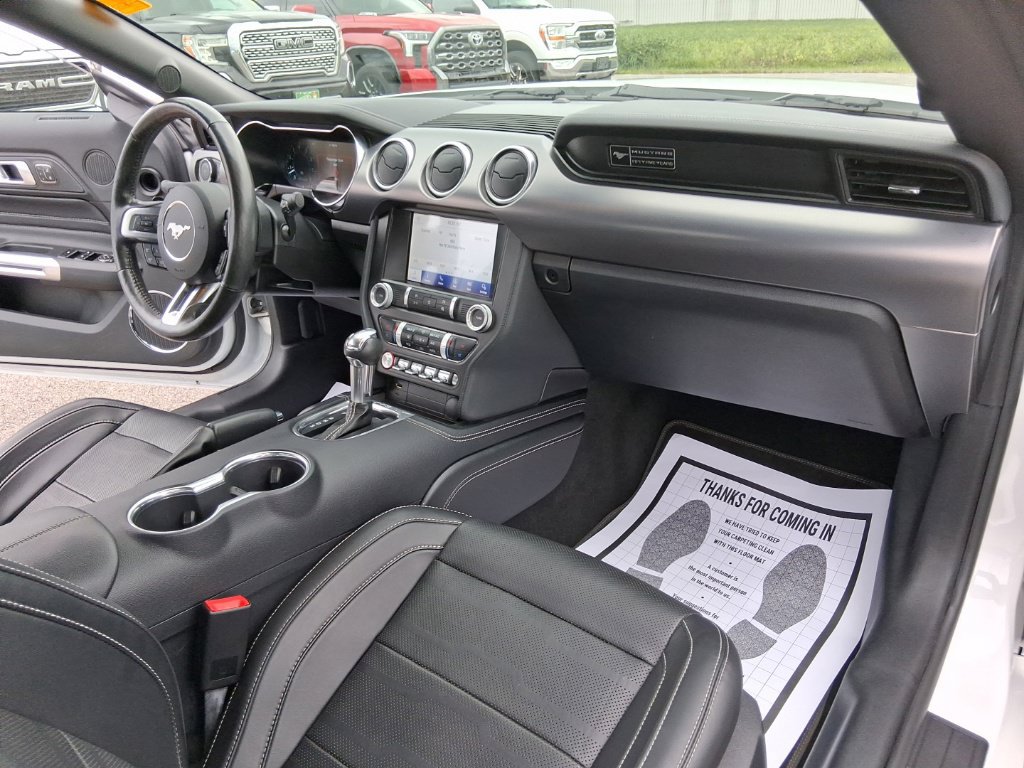 Used 2020 Ford Mustang GT Premium w/ Equipment Group 401A RWD image 31