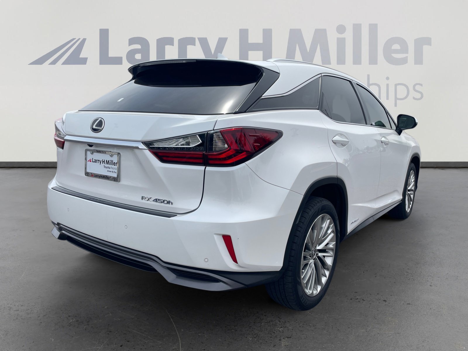 Used 2019 Lexus RX 450h AWD w/ Navigation Package image 5