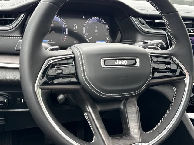 New 2025 Jeep Grand Cherokee L Overland AWD/4WD image 14