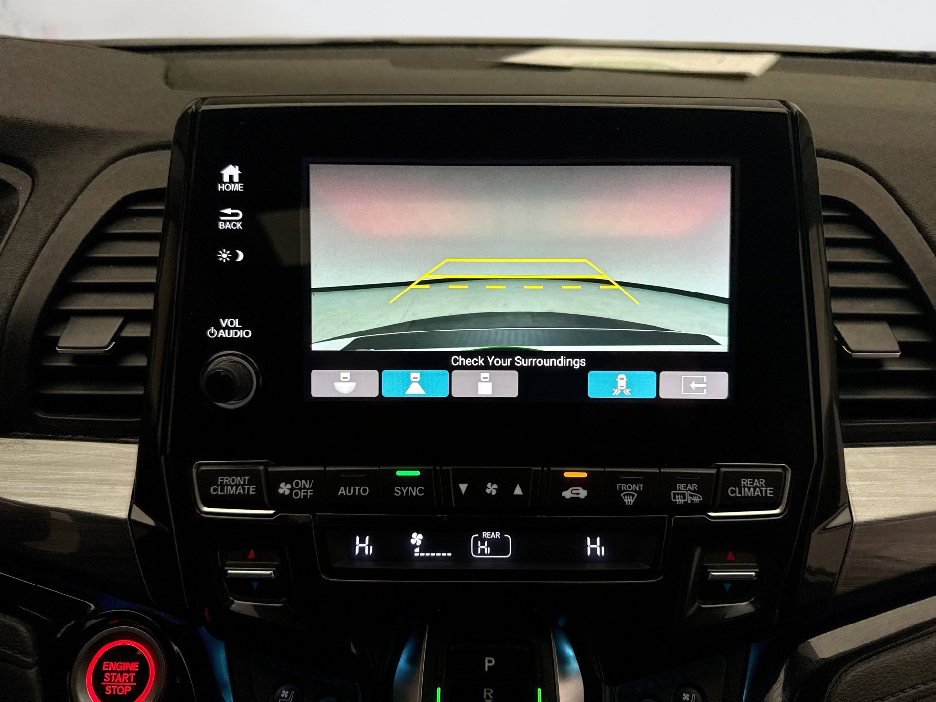 Used 2022 Honda Odyssey Elite image 16