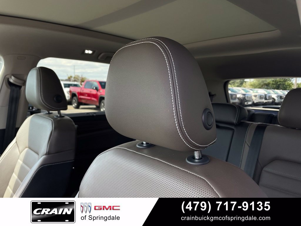 Used 2024 Volkswagen Atlas SEL AWD/4WD image 21