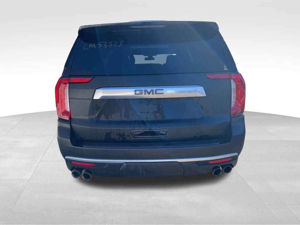 Used 2022 GMC Yukon XL Denali image 4