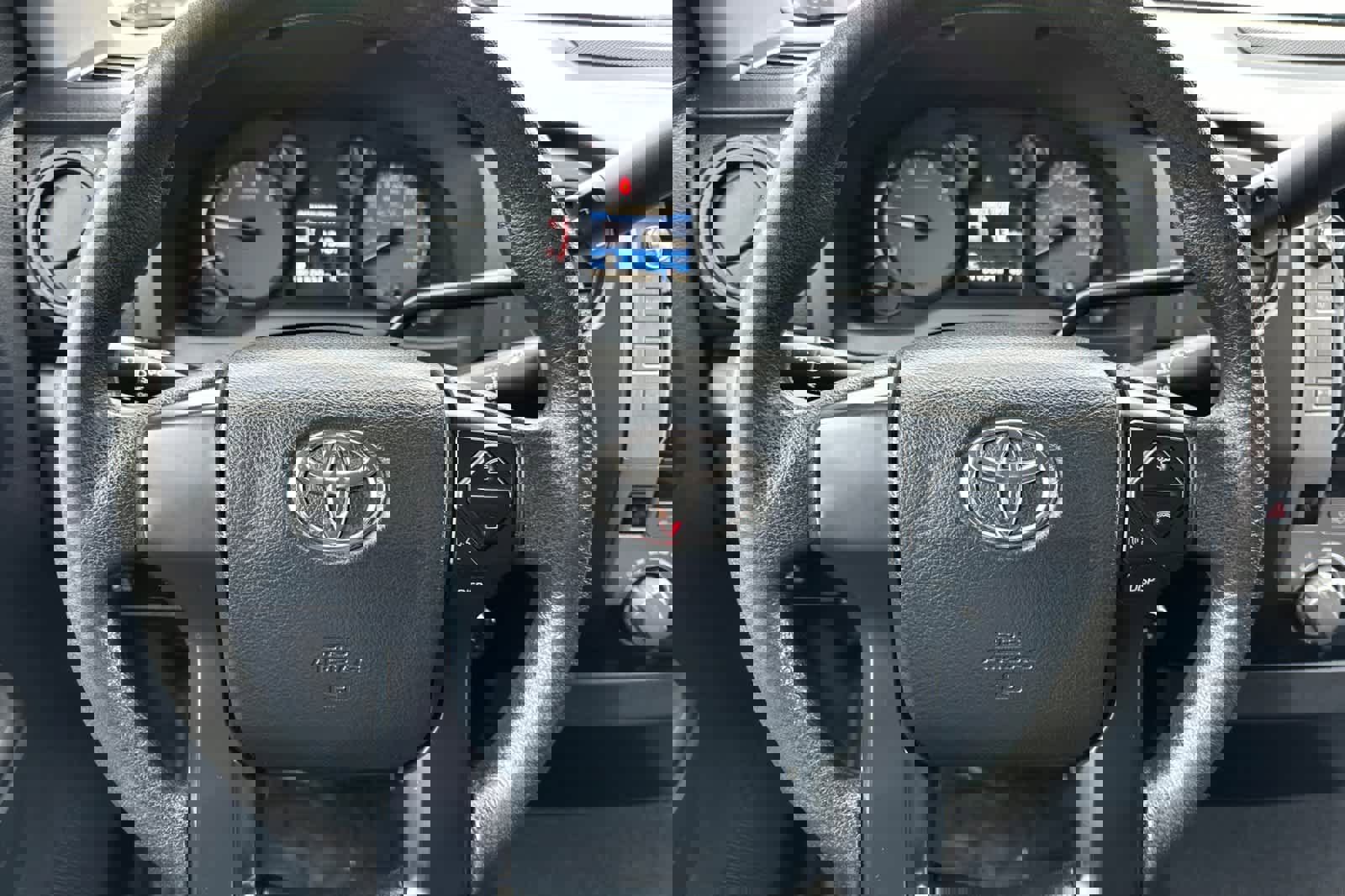 Used 2016 Toyota Tundra SR w/ Tow Package image 21