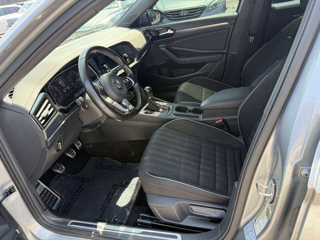 Used 2021 Volkswagen Jetta GLI FWD image 6