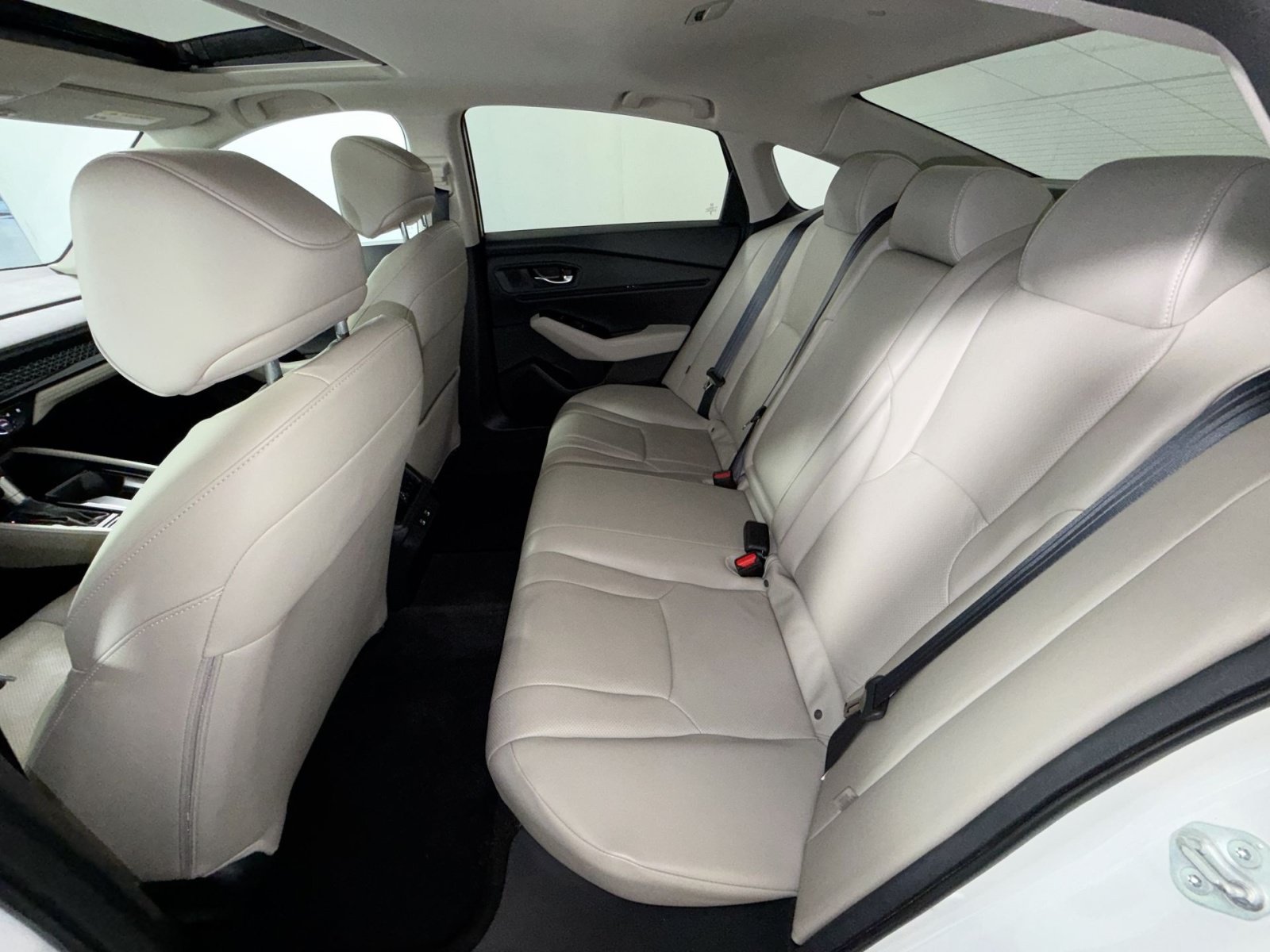 Used 2023 Honda Accord Touring image 33