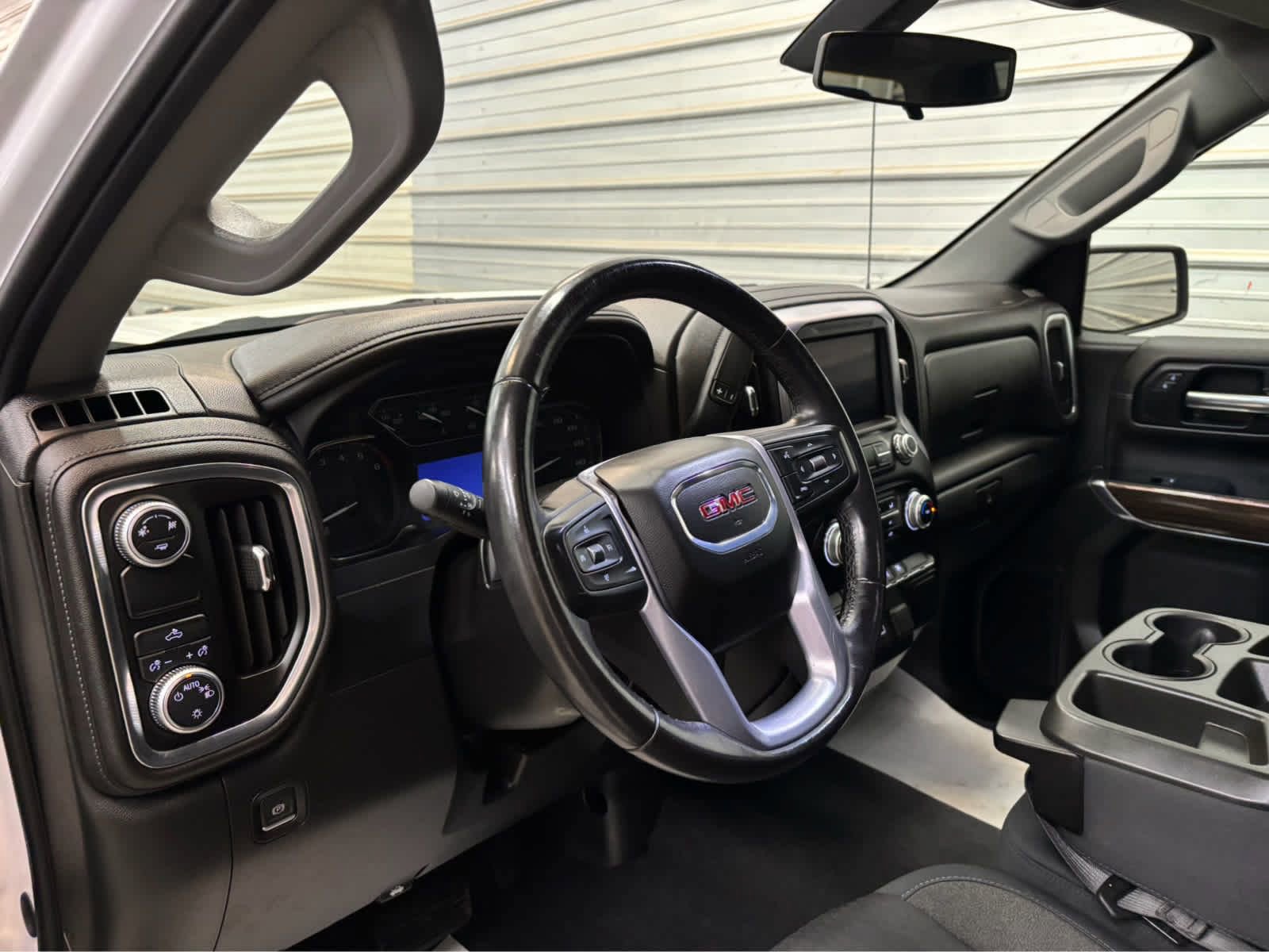 Used 2019 GMC Sierra 1500 SLE w/ Trailering Package RWD image 12