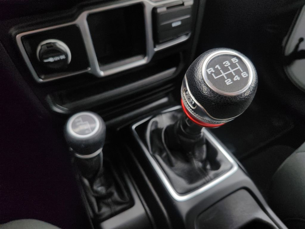 Used 2020 Jeep Wrangler Sport image 22