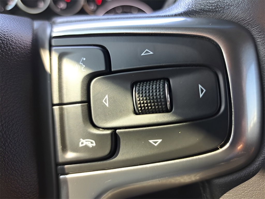 Used 2021 Chevrolet Silverado 1500 LT w/ Convenience Package II image 15