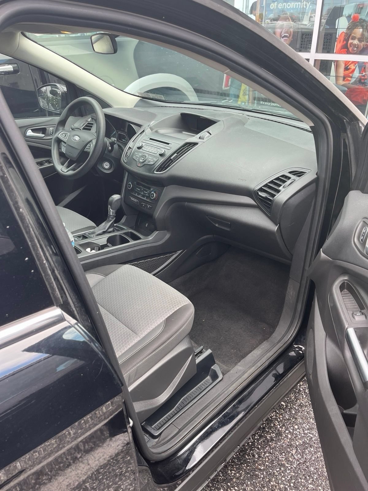 Used 2017 Ford Escape SE AWD/4WD image 6