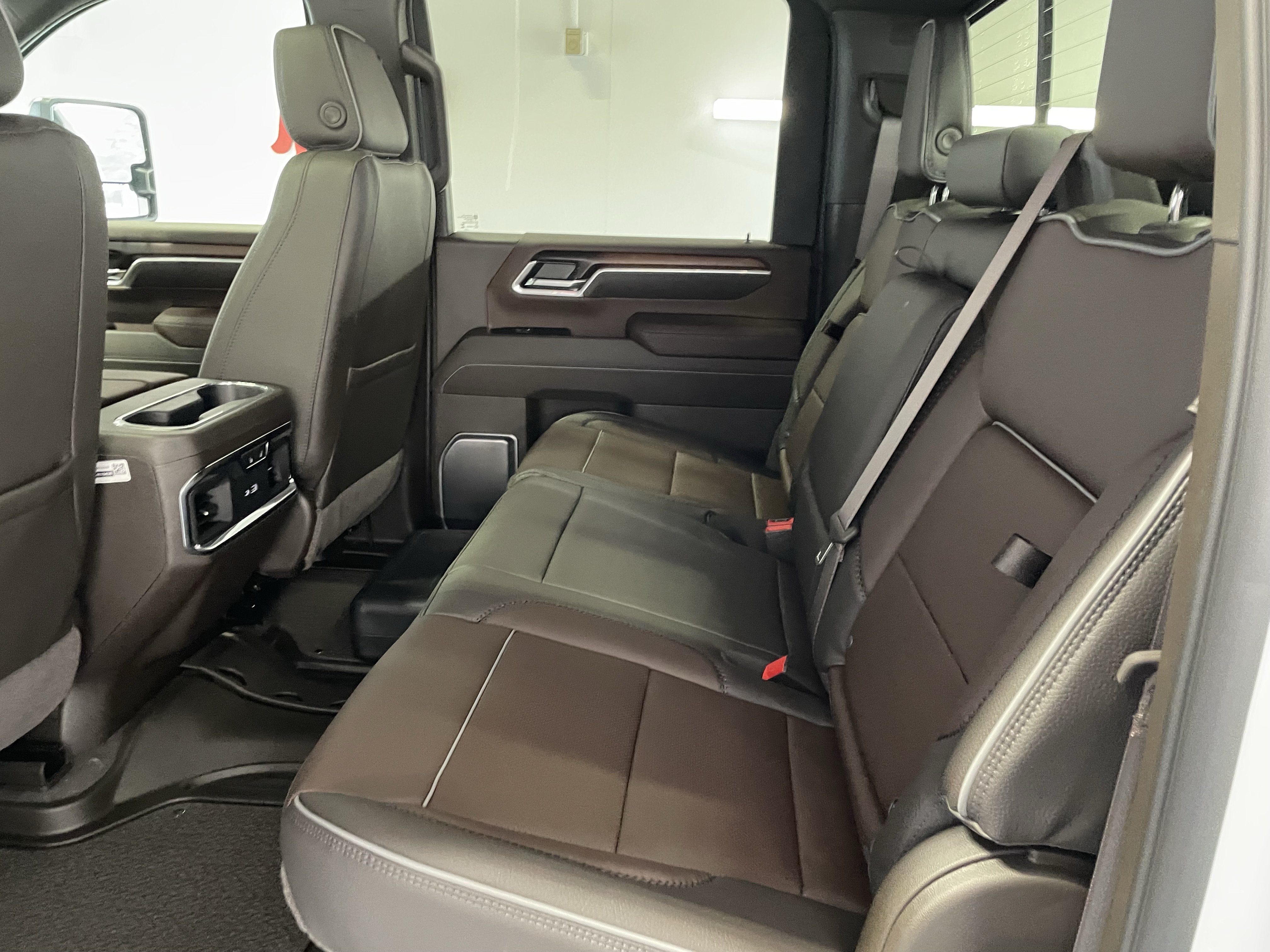 New 2026 GMC Sierra 2500 Denali w/ Denali Reserve Package AWD/4WD image 10