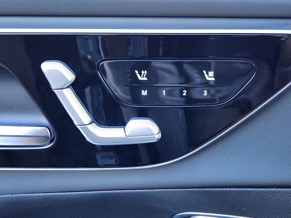 New 2025 Mercedes-Benz GLC 43 AMG 4MATIC image 8