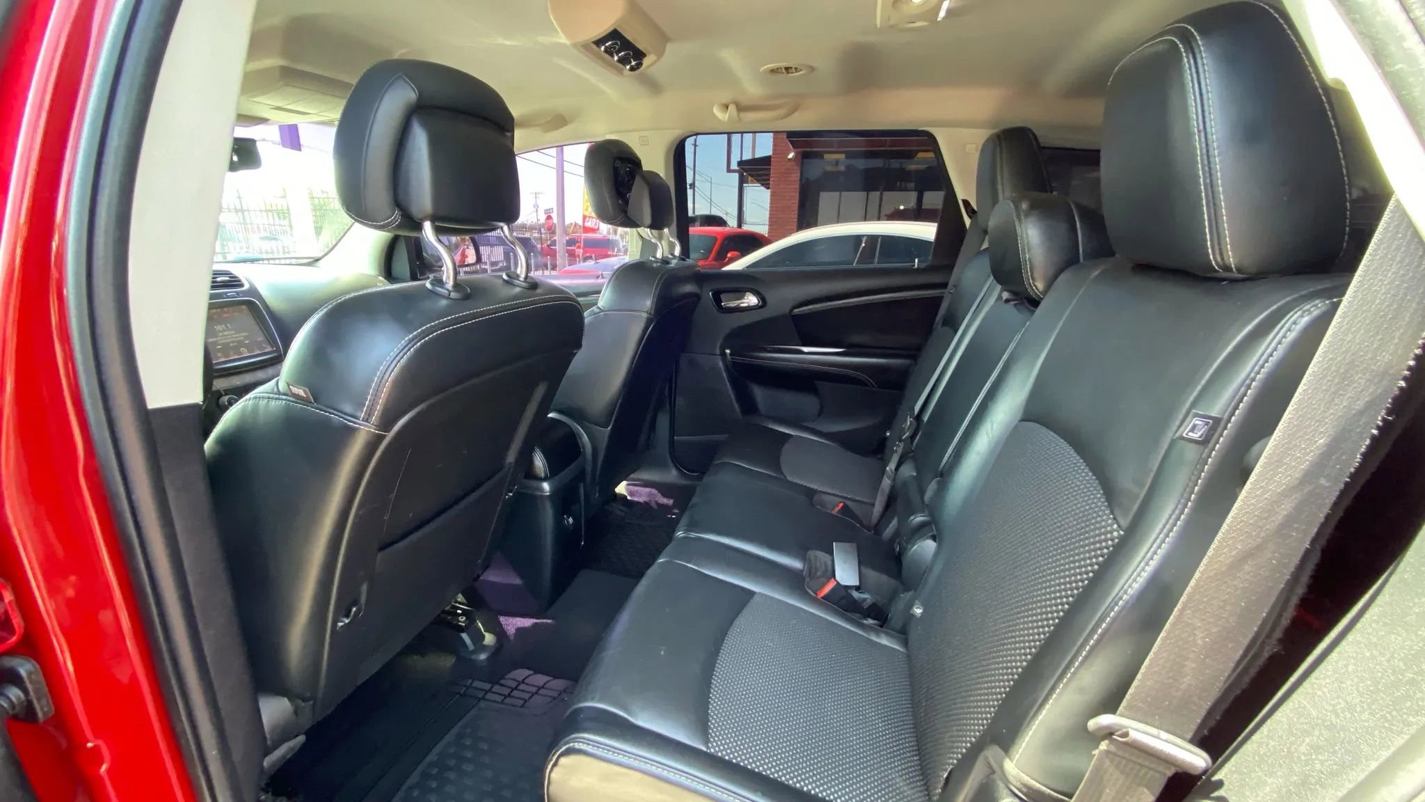 Used 2015 Dodge Journey Crossroad w/ Flexible Seating Group image 16