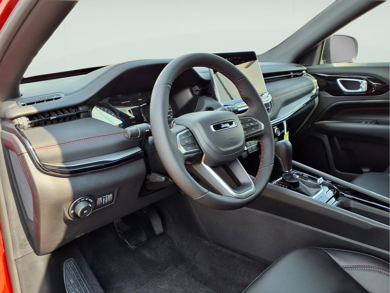 New 2026 Jeep Compass Trailhawk image 8