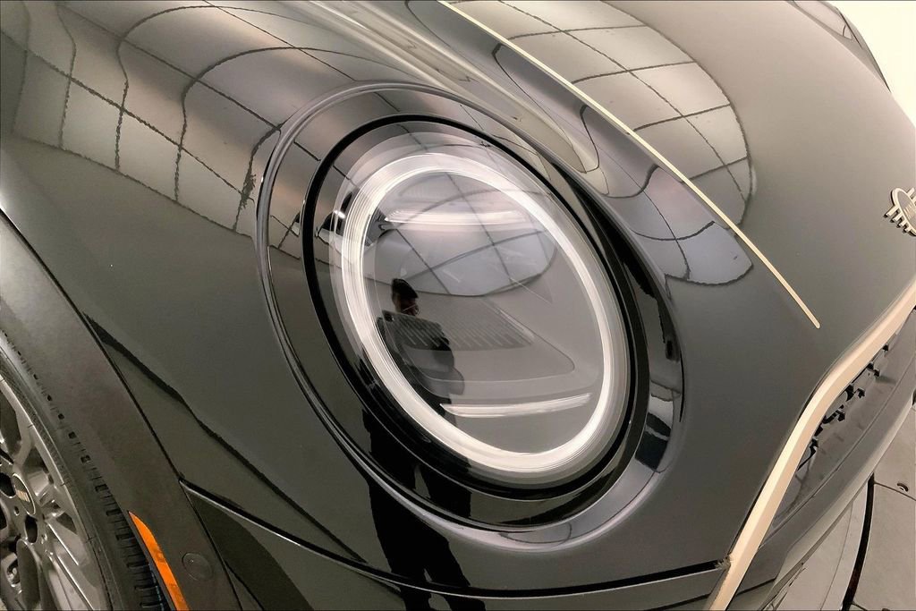 Certified 2025 MINI Cooper S image 27