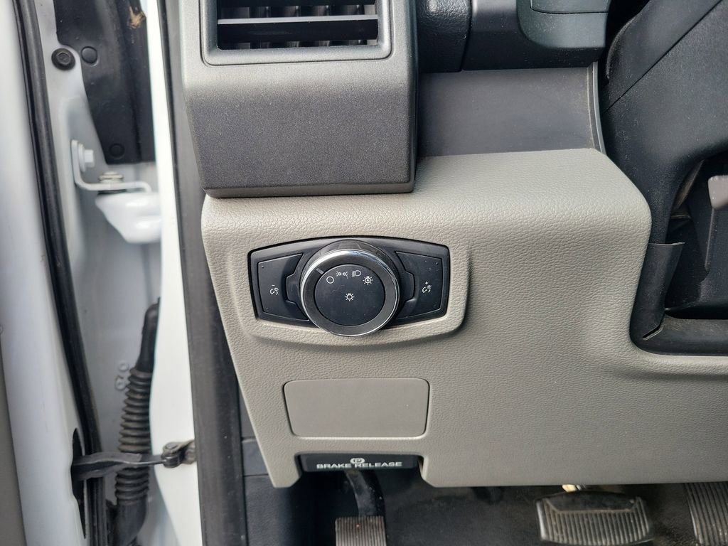 Used 2019 Ford F550 2WD Crew Cab Super Duty w/ Power Equipment Group image 15