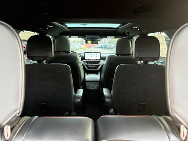 Used 2025 Ford Explorer ST image 36