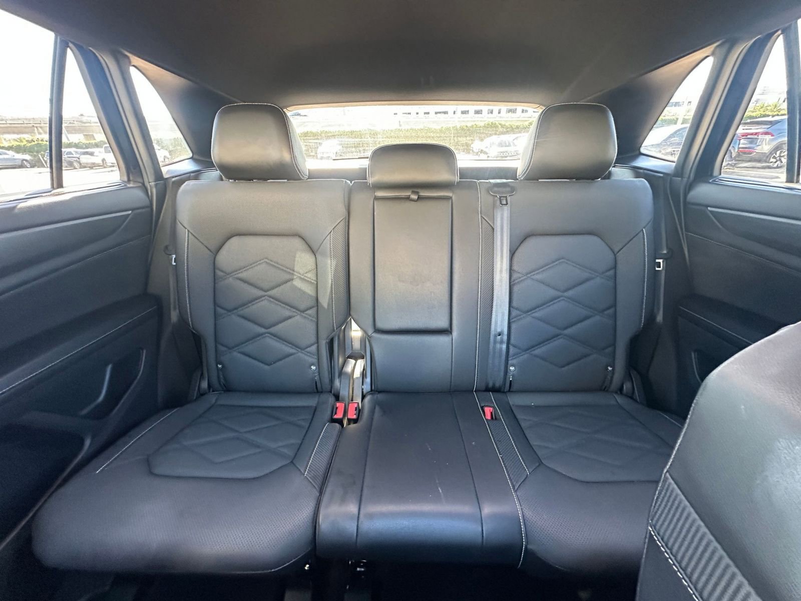 Used 2025 Volkswagen Atlas Cross Sport SE image 38