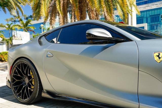 Used 2018 Ferrari 812 Superfast RWD image 34