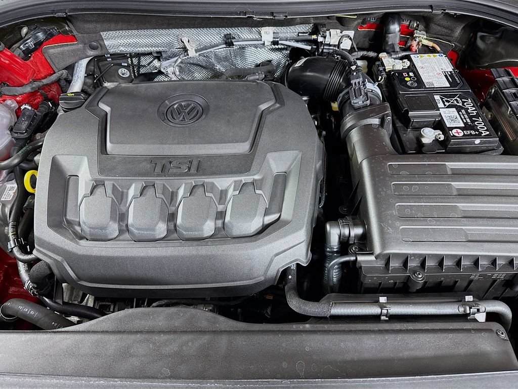 Used 2024 Volkswagen Tiguan SE R-Line AWD/4WD image 33