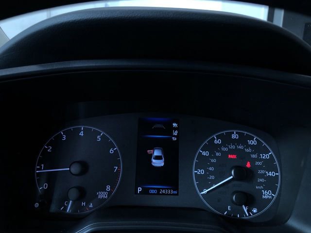 Used 2025 Toyota Corolla LE image 31