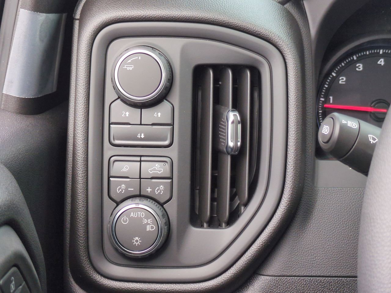 New 2026 Chevrolet Silverado 2500 W/T image 18