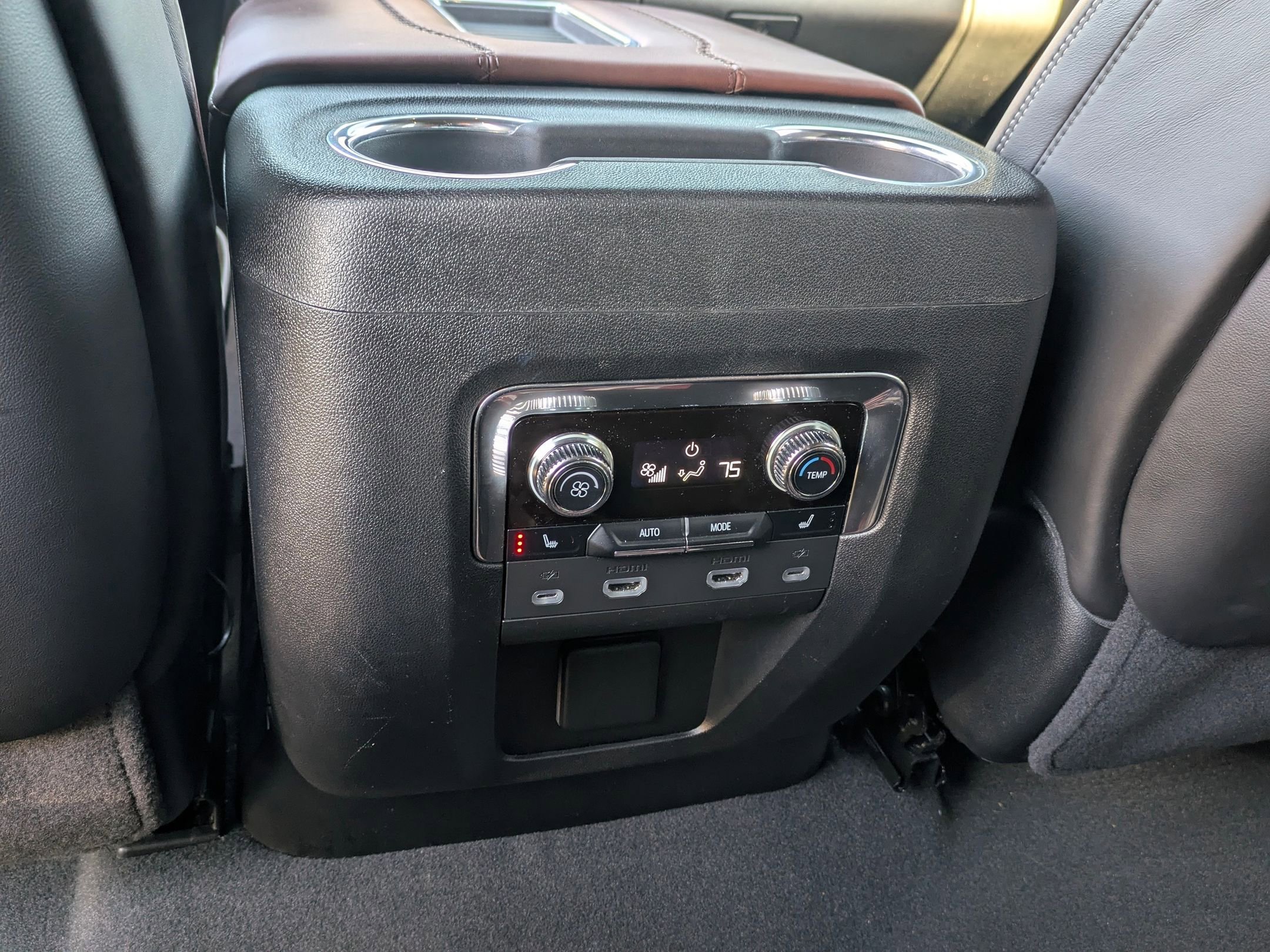 Certified 2023 GMC Yukon Denali Ultimate image 29