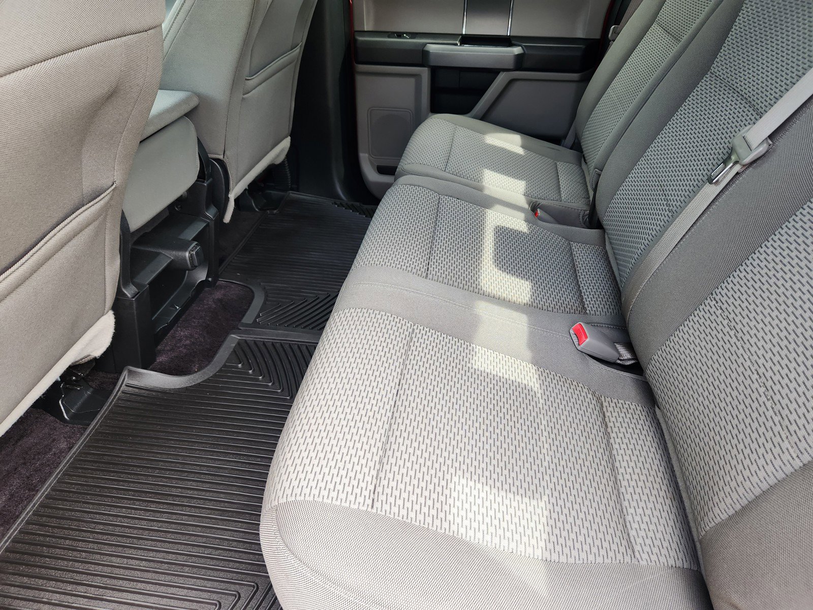 Used 2017 Ford F150 XLT w/ Equipment Group 302A Luxury RWD image 12