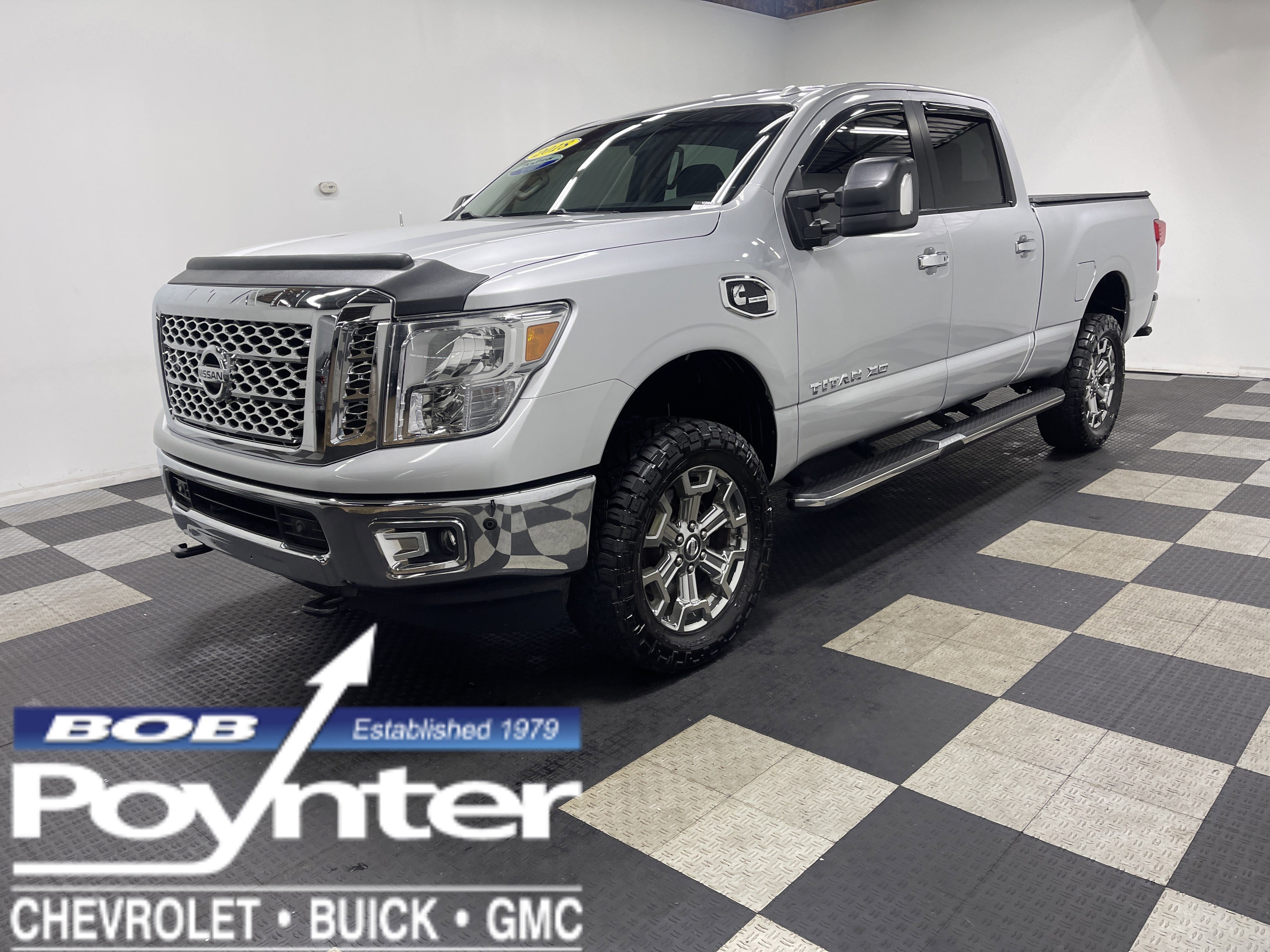 Used 2018 Nissan Titan SV w/ SV Convenience Package AWD/4WD image 1