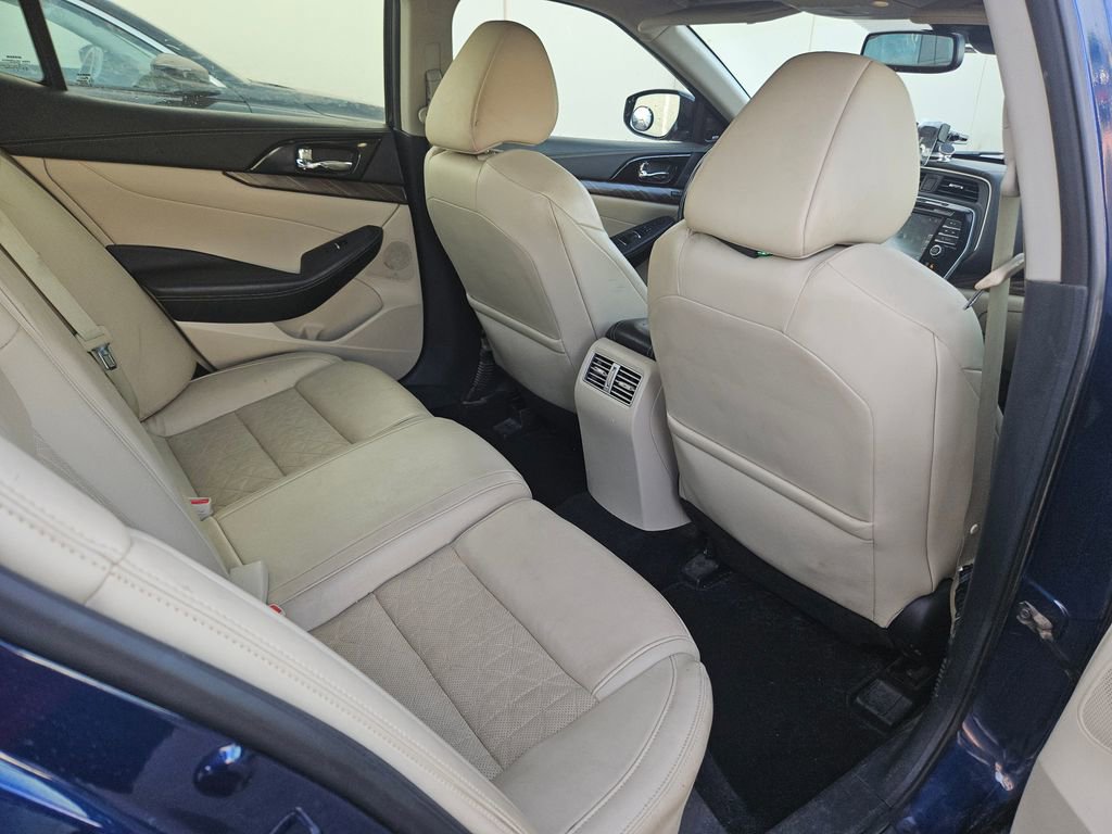 Used 2017 Nissan Maxima Platinum image 33