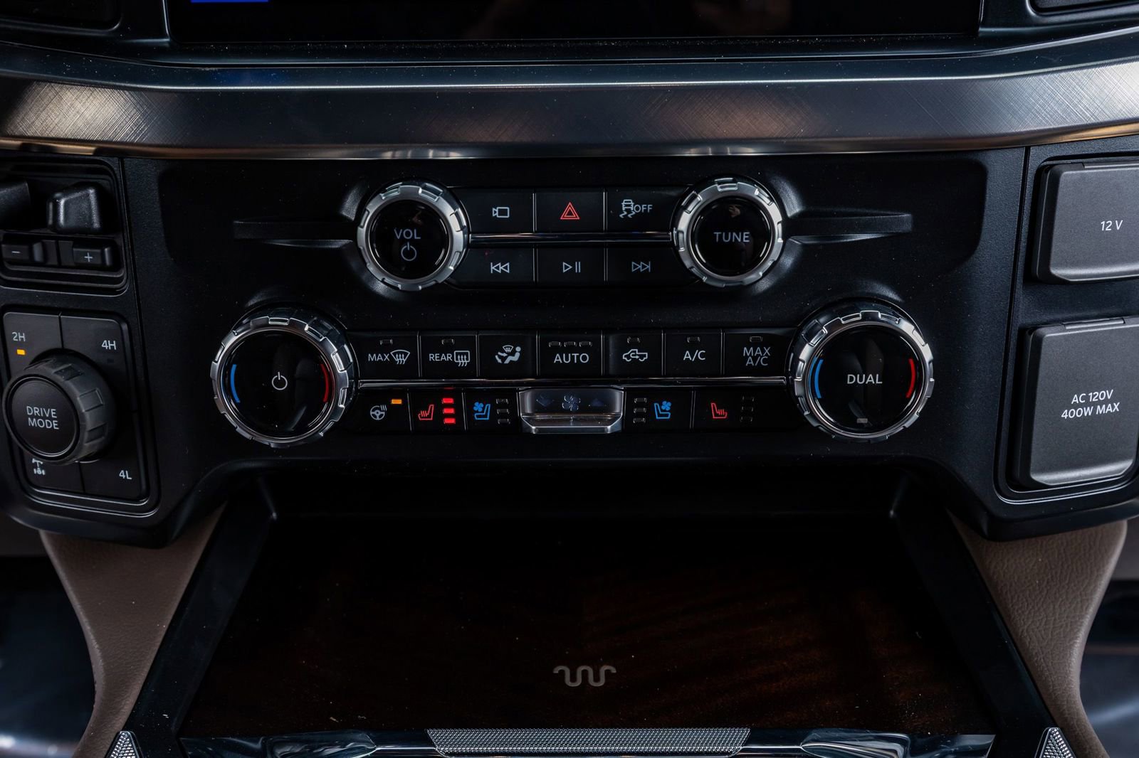 Used 2026 Ford F350 King Ranch w/ FX4 Off-Road Package image 27