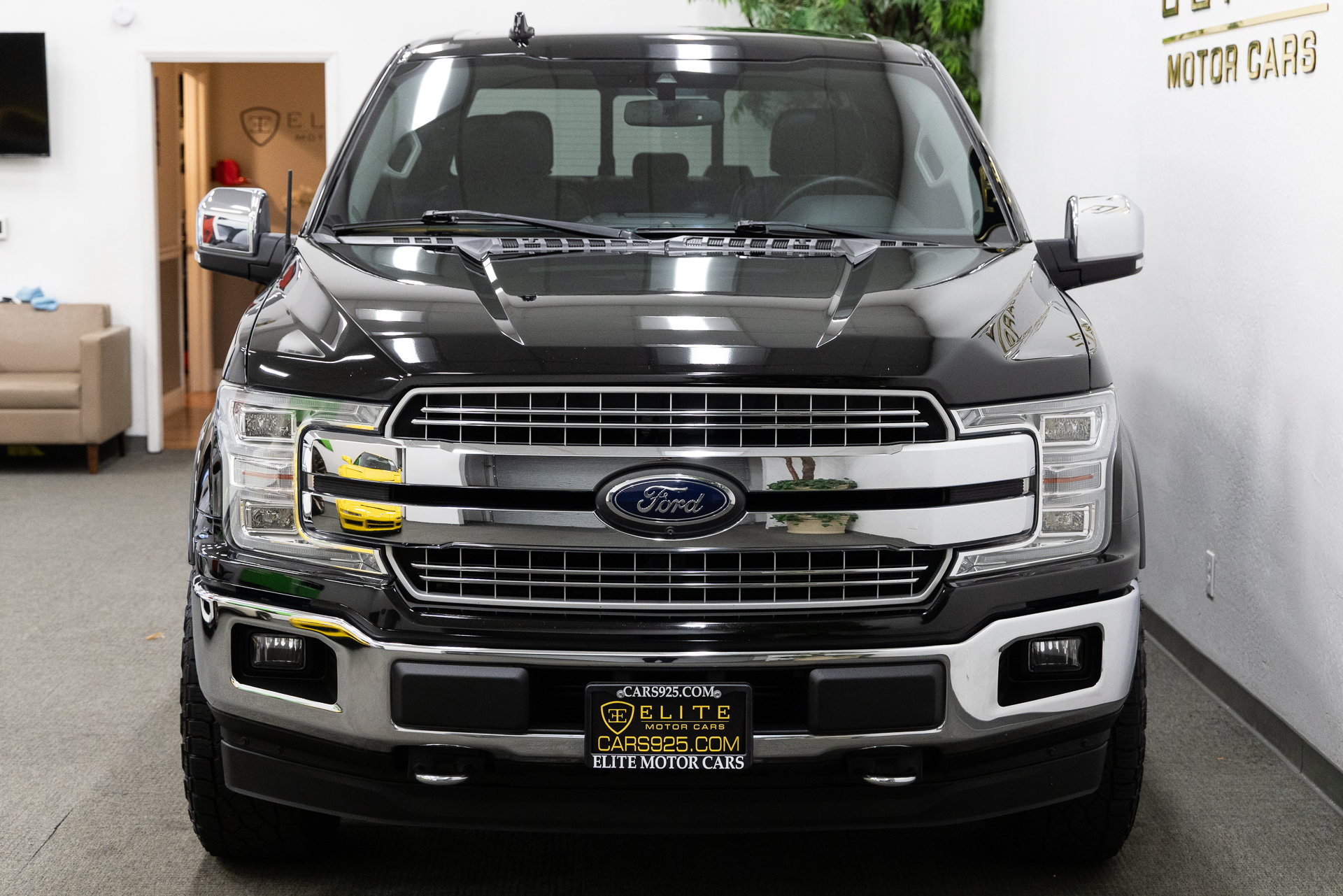 Used 2018 Ford F150 Lariat w/ Equipment Group 502A Luxury AWD/4WD image 12