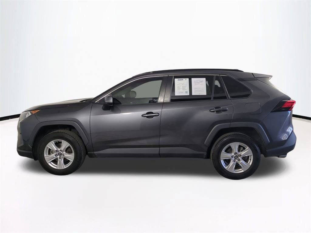 Used 2021 Toyota RAV4 XLE image 8