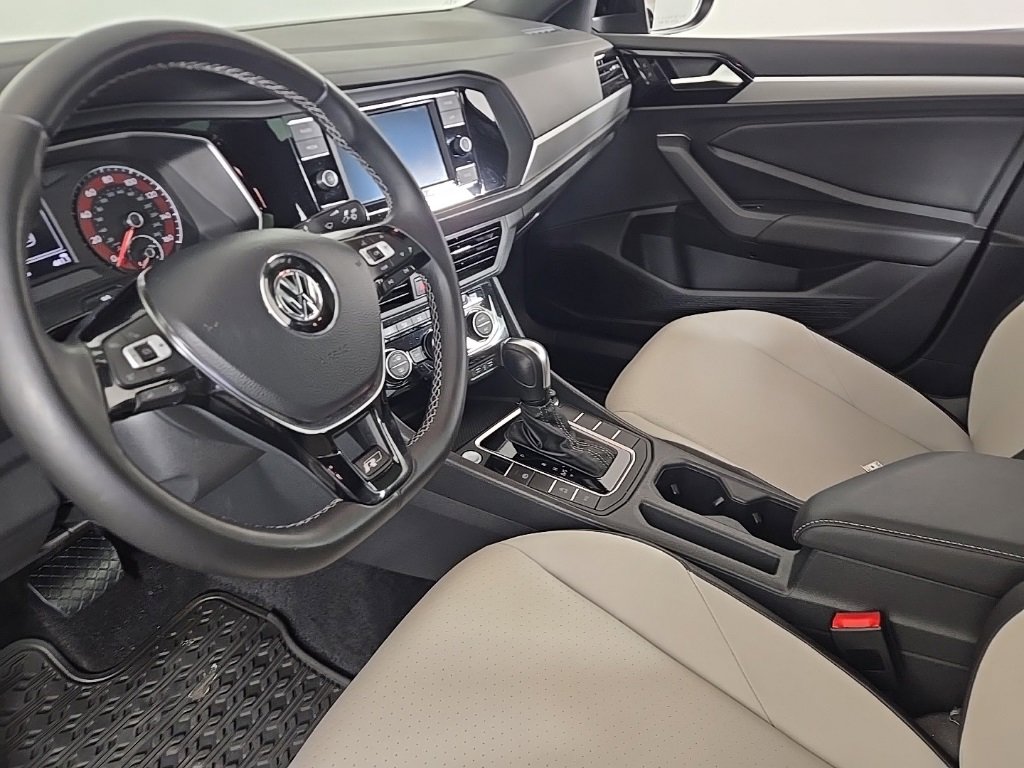 Used 2020 Volkswagen Jetta R-Line image 17
