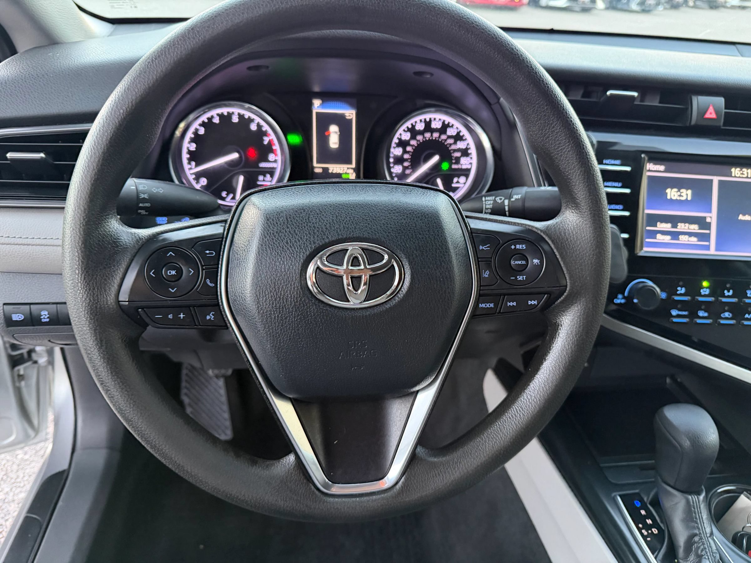 Used 2019 Toyota Camry LE FWD image 17