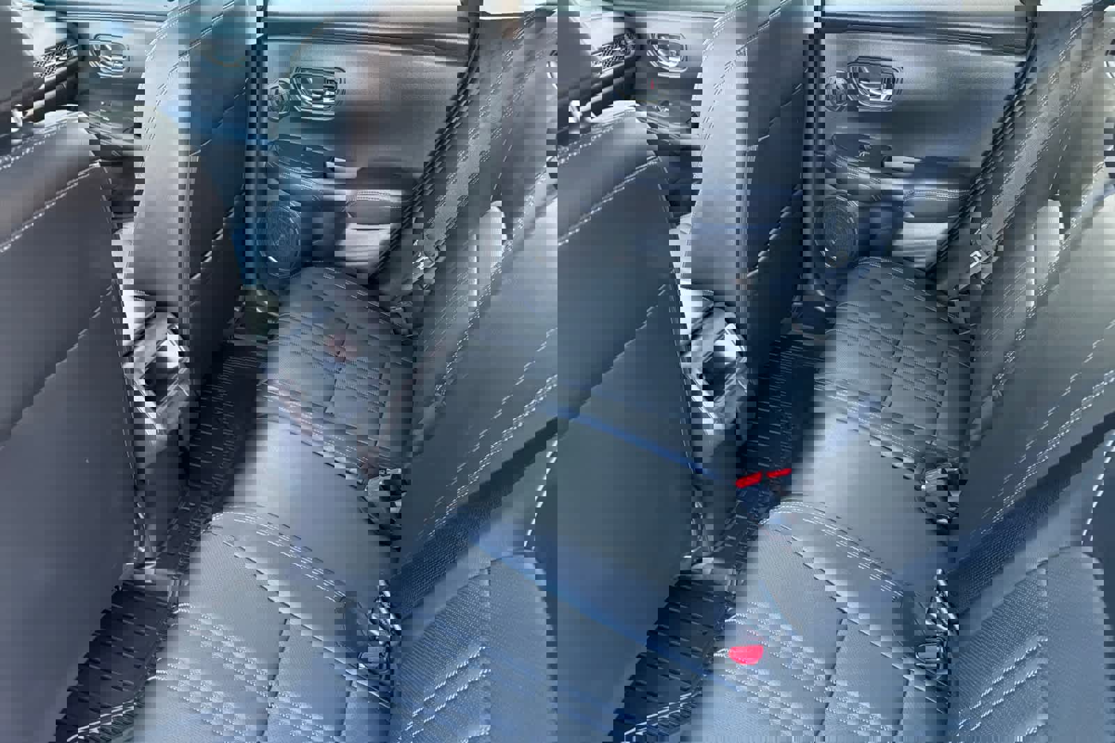 Certified 2025 Honda HR-V EX-L image 4