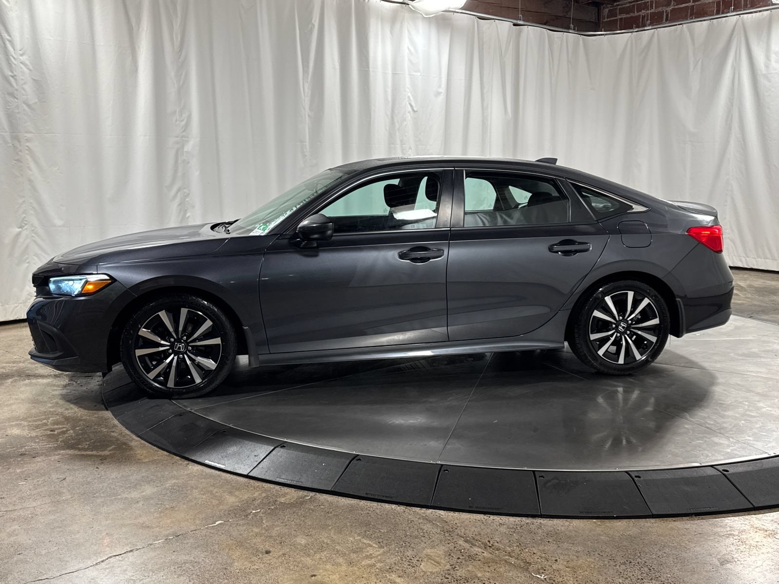 Used 2022 Honda Civic EX image 6