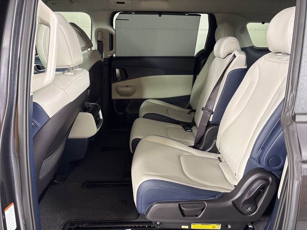 New 2026 Kia Carnival EX image 43