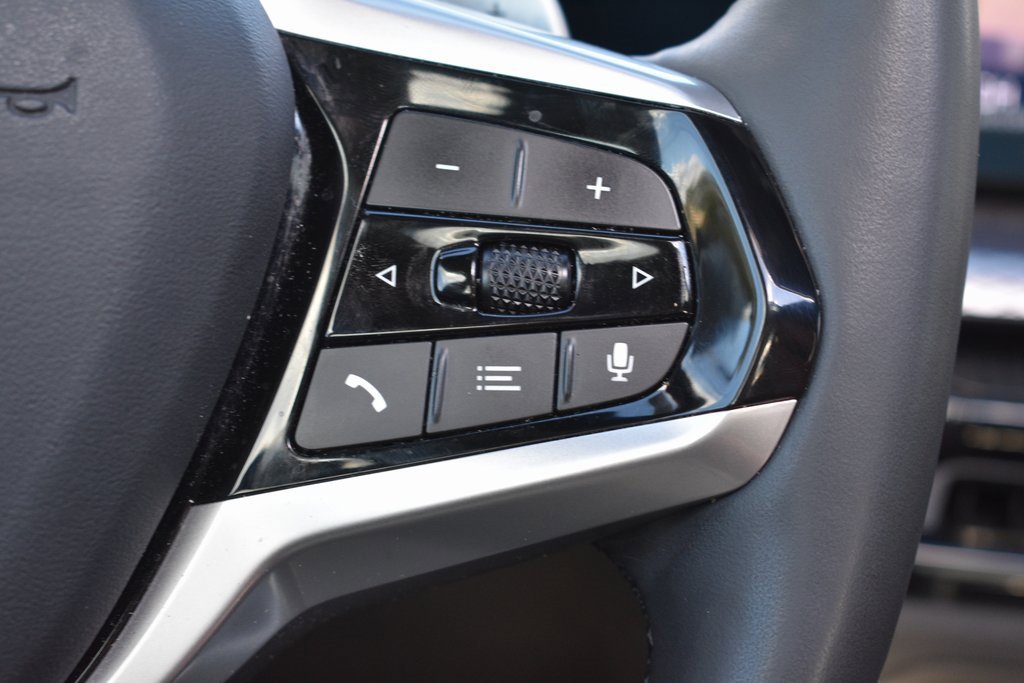 Used 2025 BMW 330i xDrive Sedan image 17