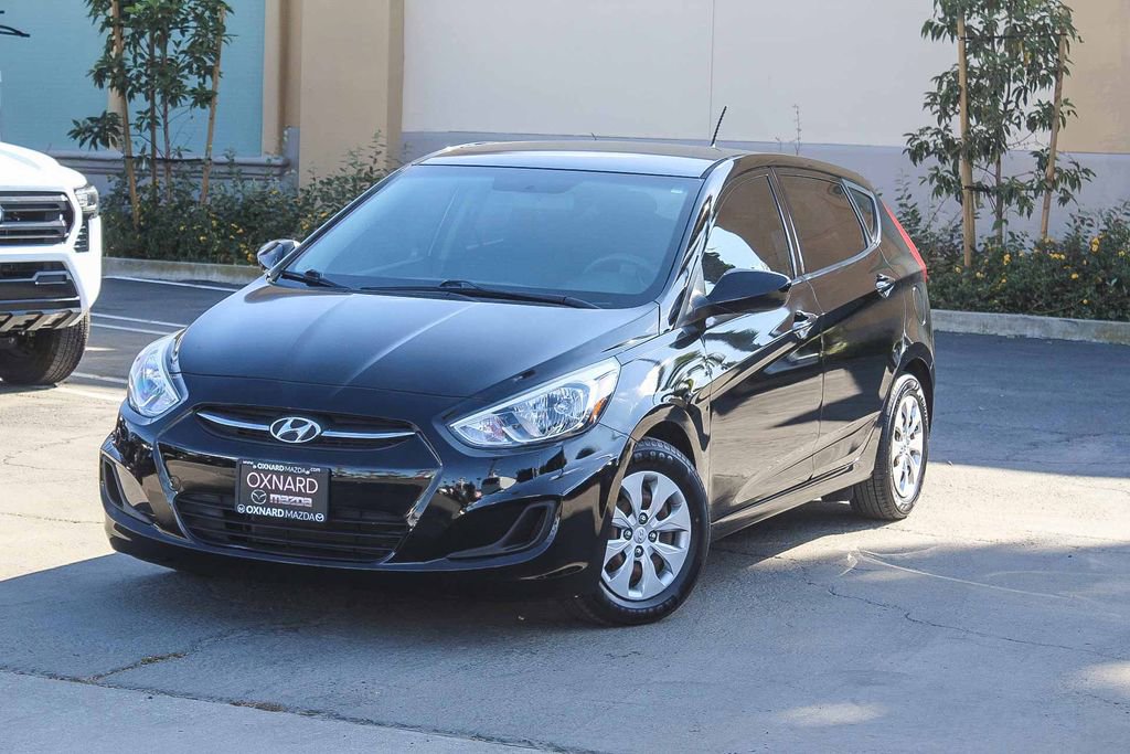 Used 2016 Hyundai Accent SE image 1